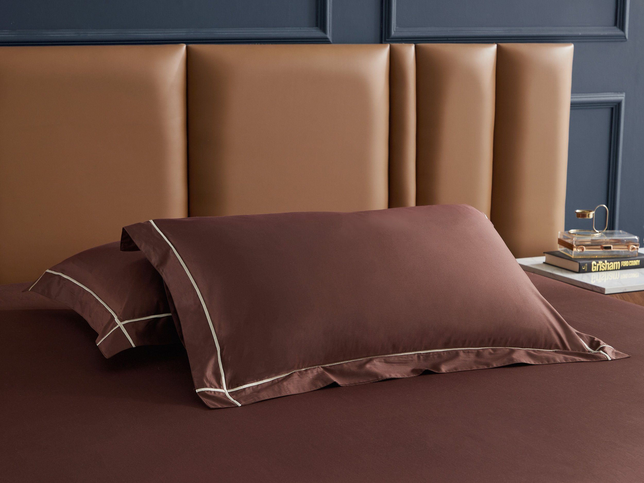 Hotelier Prestigio™ Bruno With Tawny Cross Border Quilt Cover