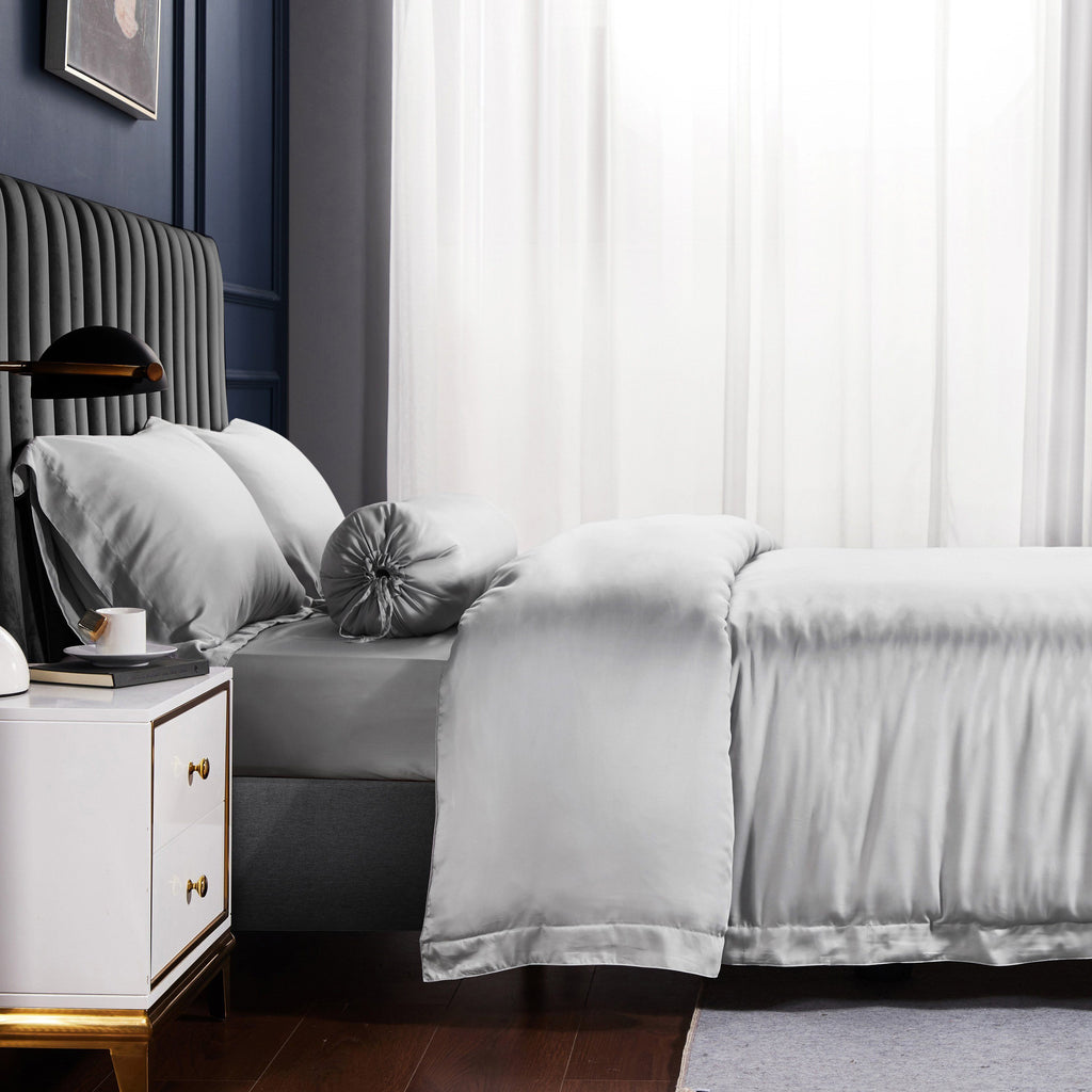 Palais Suite TENCEL™ LF  Silvery Grey Quilt Cover