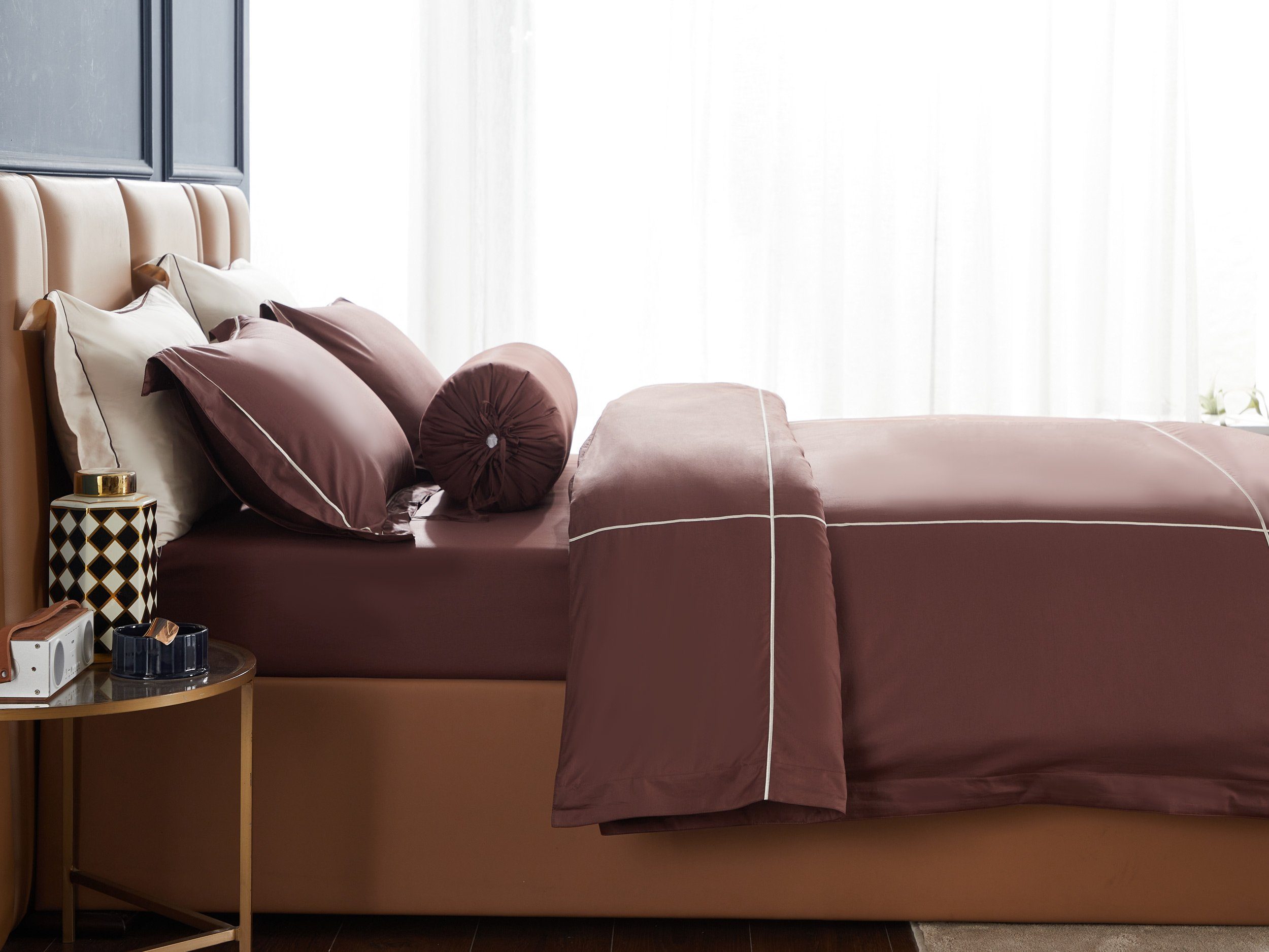 Hotelier Prestigio™ Bruno With Tawny Cross Border Quilt Cover