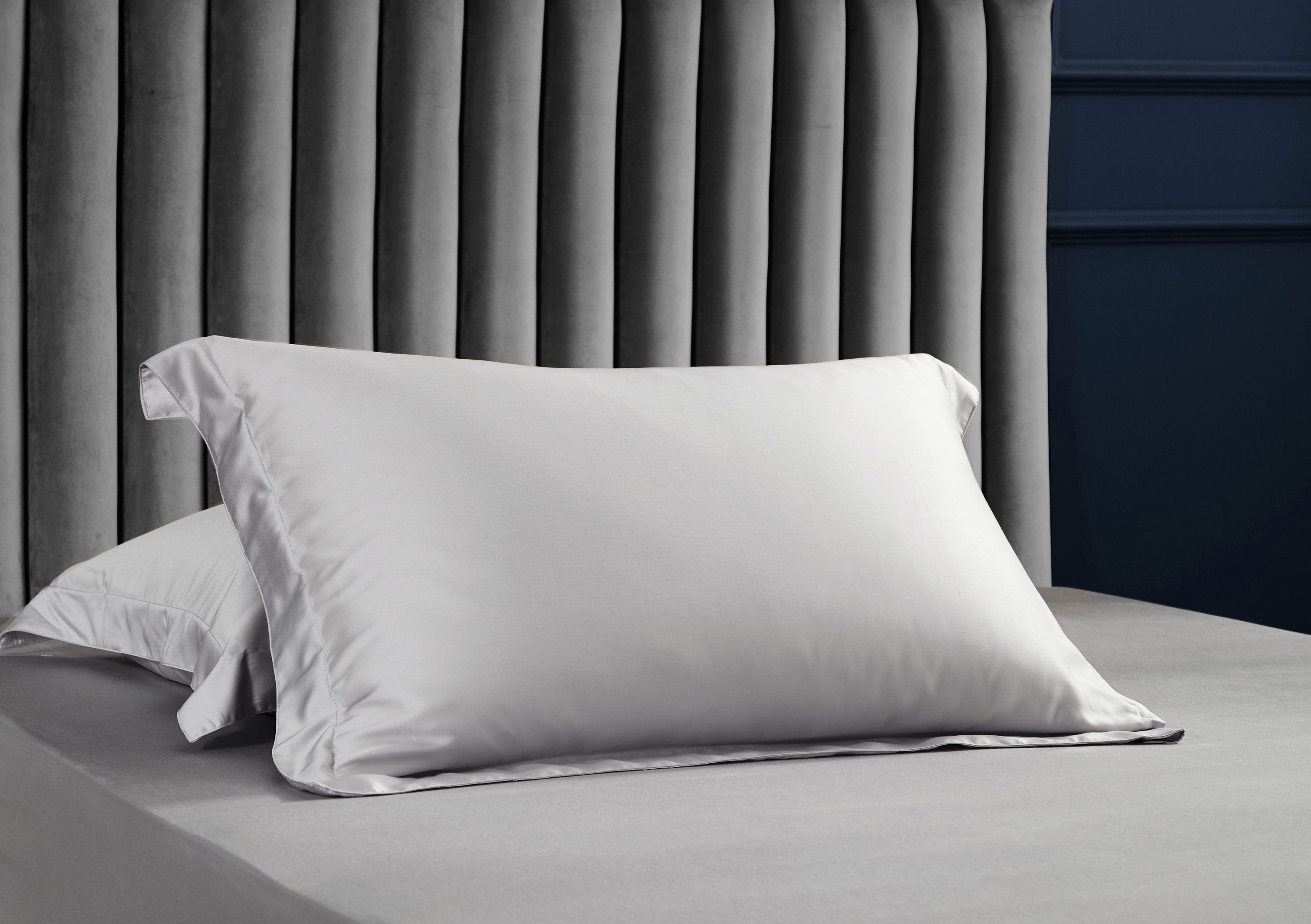 Palais Suite TENCEL™ LF  Silvery Grey Quilt Cover
