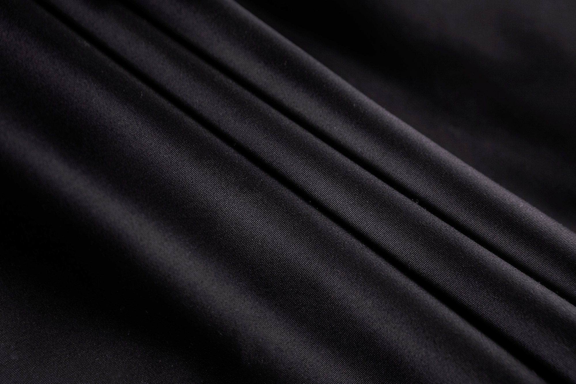 Hotelier Prestigio™ Onyx Black Quilt Cover