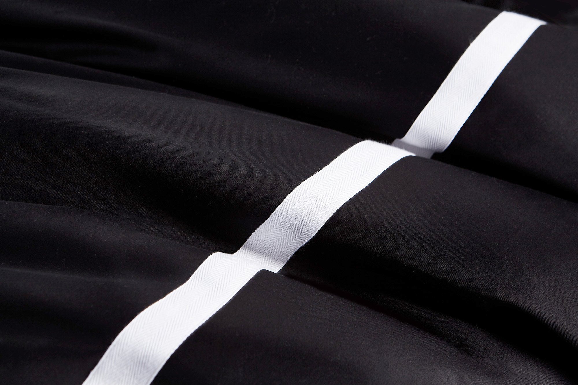 Hotelier Prestigio™ Onyx Black Quilt Cover