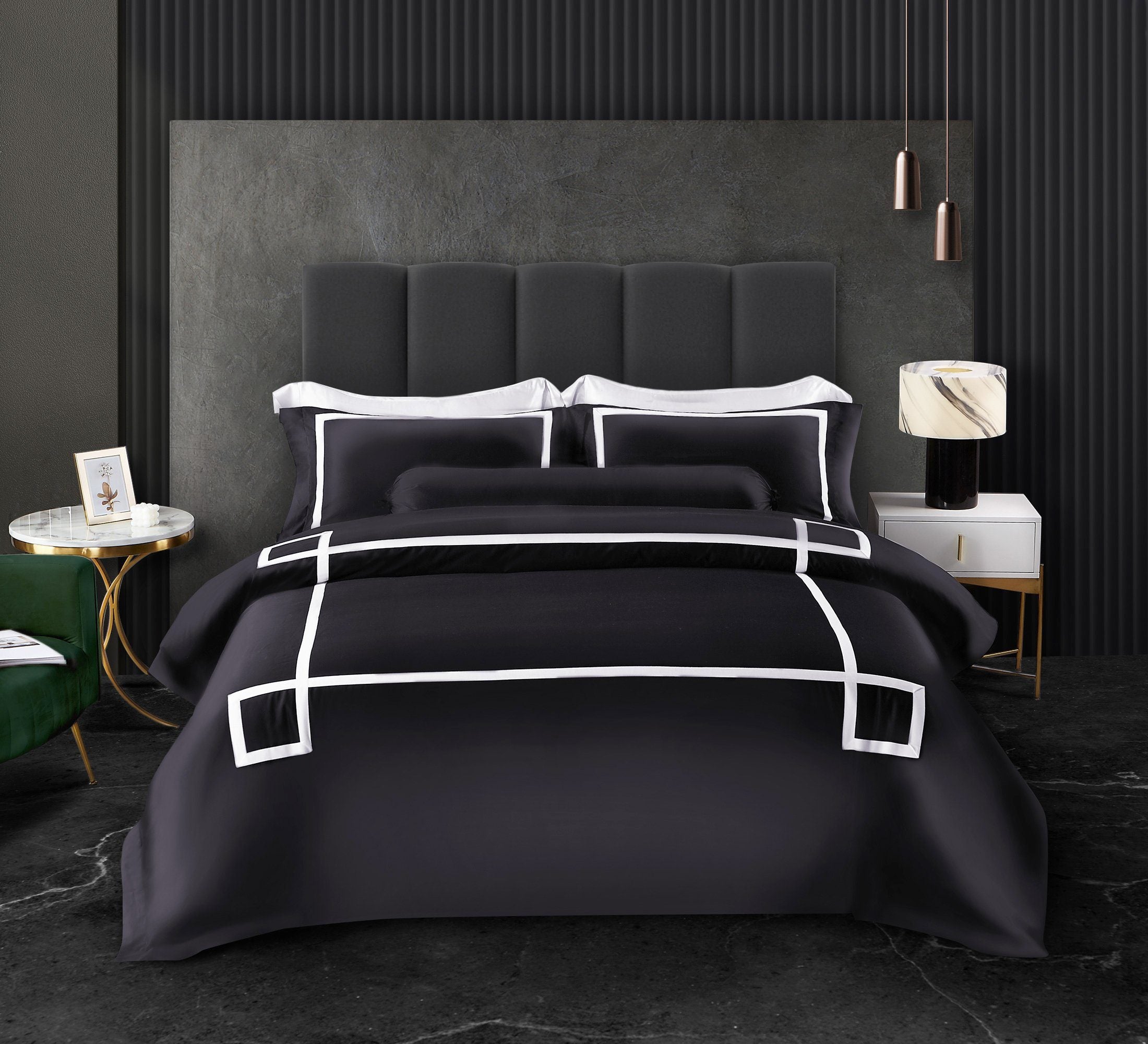 Hotelier Prestigio™ Onyx Black Quilt Cover